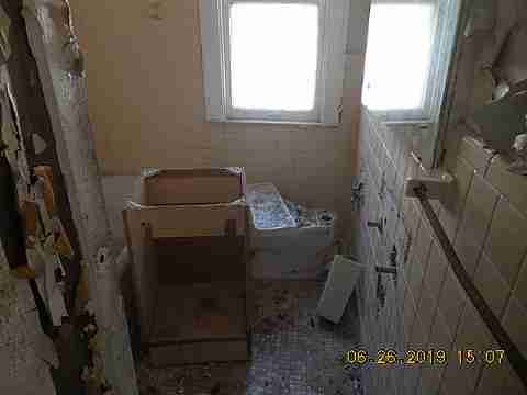 12405 Birwood (17)_m.jpg